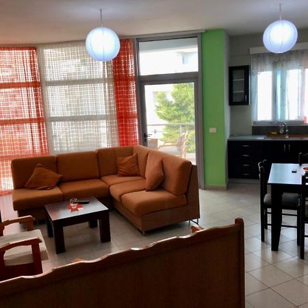 Lorenso Guest House Саранда Экстерьер фото