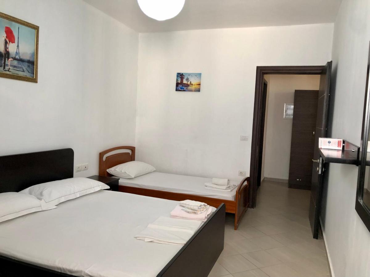 Lorenso Guest House Саранда Экстерьер фото