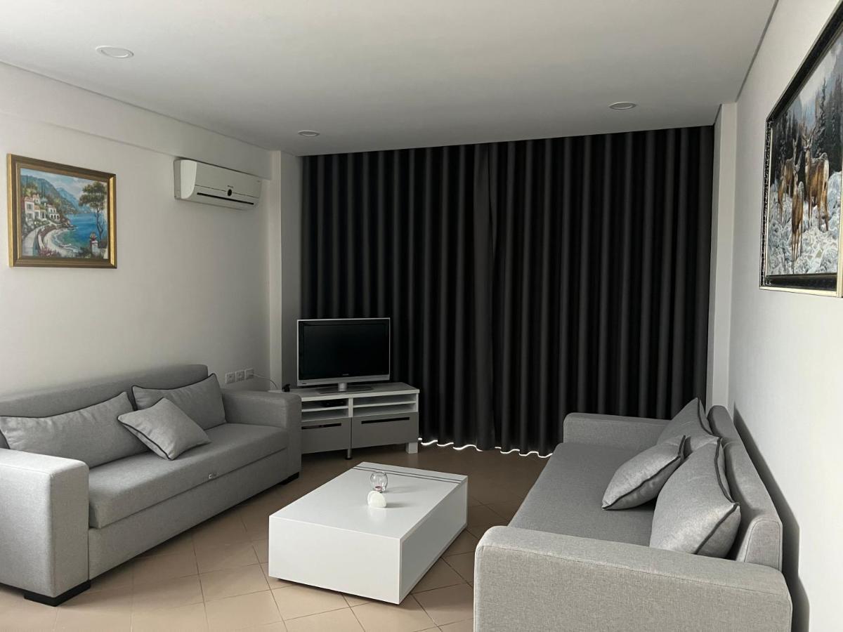 Lorenso Guest House Саранда Экстерьер фото